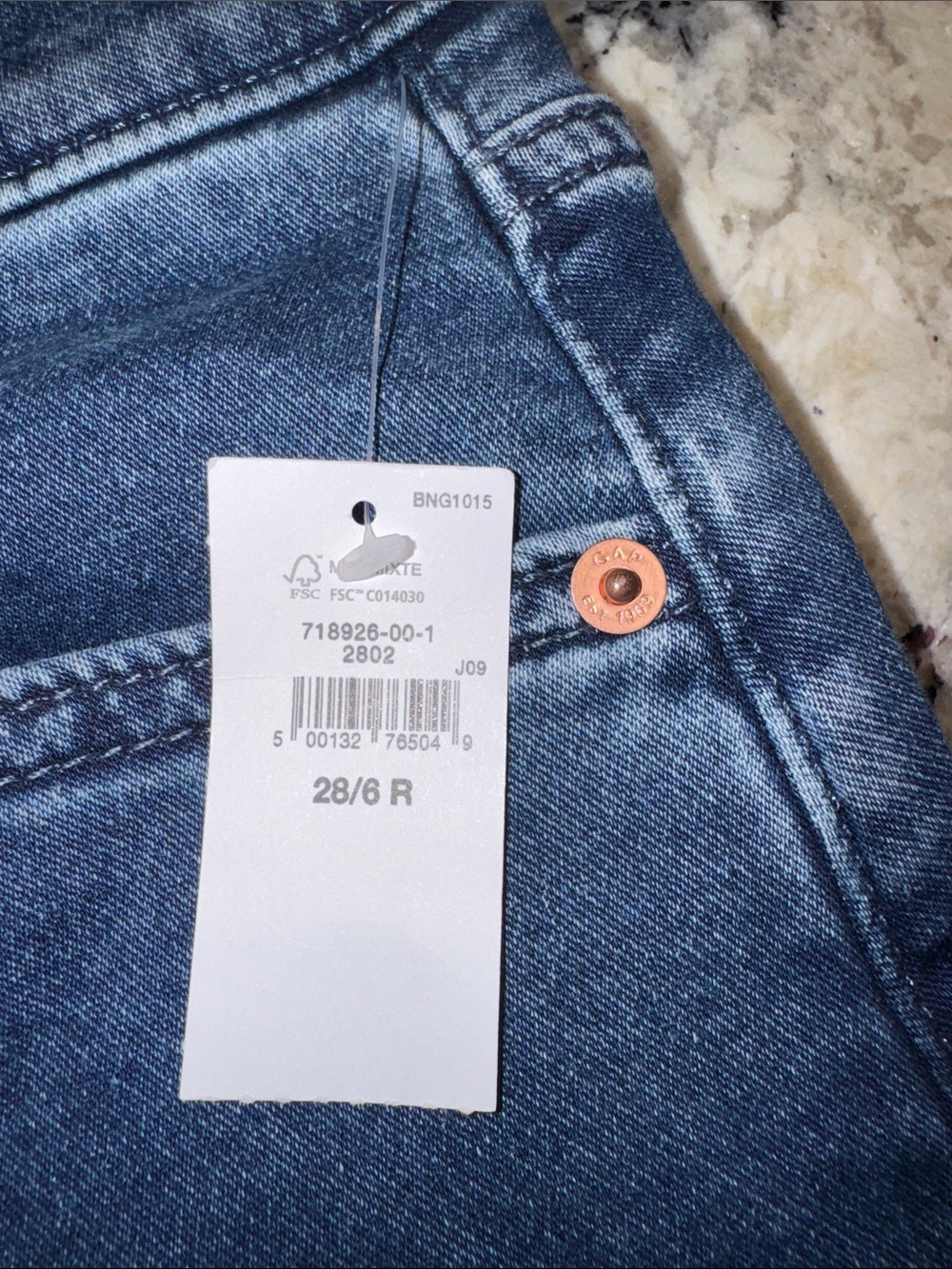 Gap Dark Wash Barrel Leg Denim Jeans - Picture 3 of 13